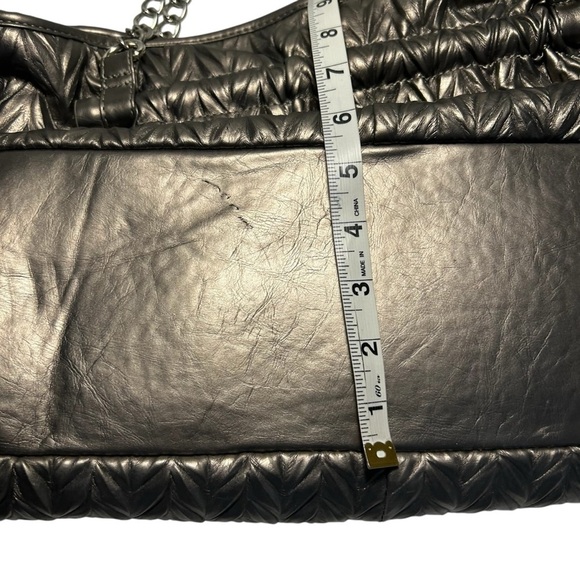 Charming Charlies Metalic Pewter Rouched Slouchy Soft Chain Detail Handles - Picture 11 of 12